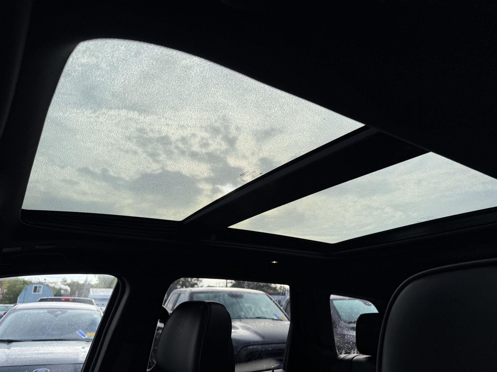 Used 2020 Diamond Black Crystal Pearlcoat Jeep High Altitude image 2