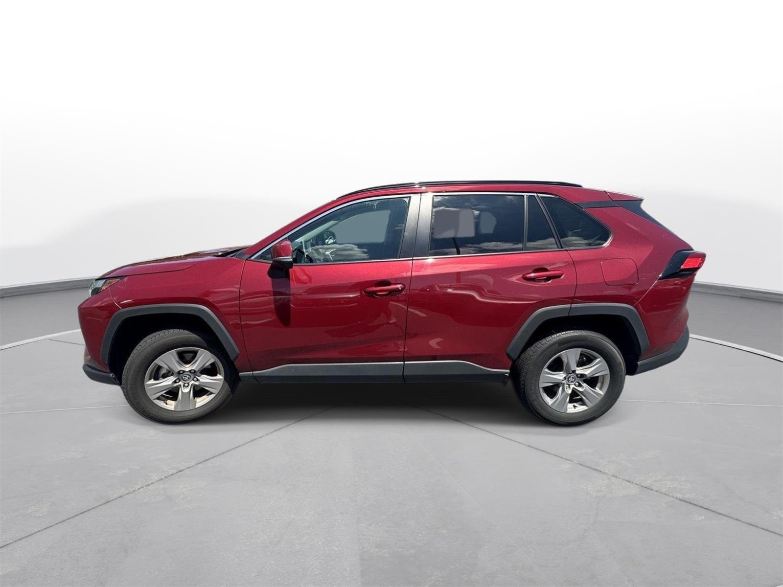 Certified Used 2025 Ruby Flare Pearl Toyota XLE image 9