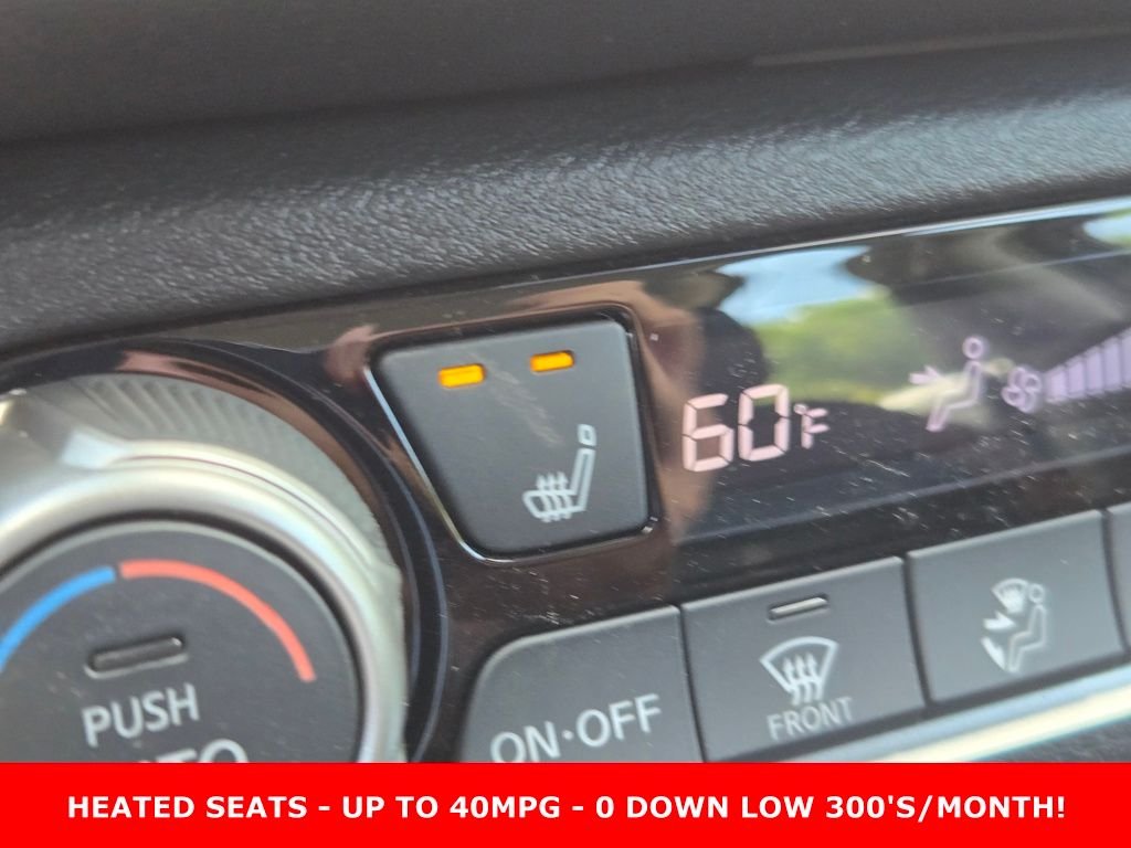 2025 Nissan Versa Sedan SR - Photo 21