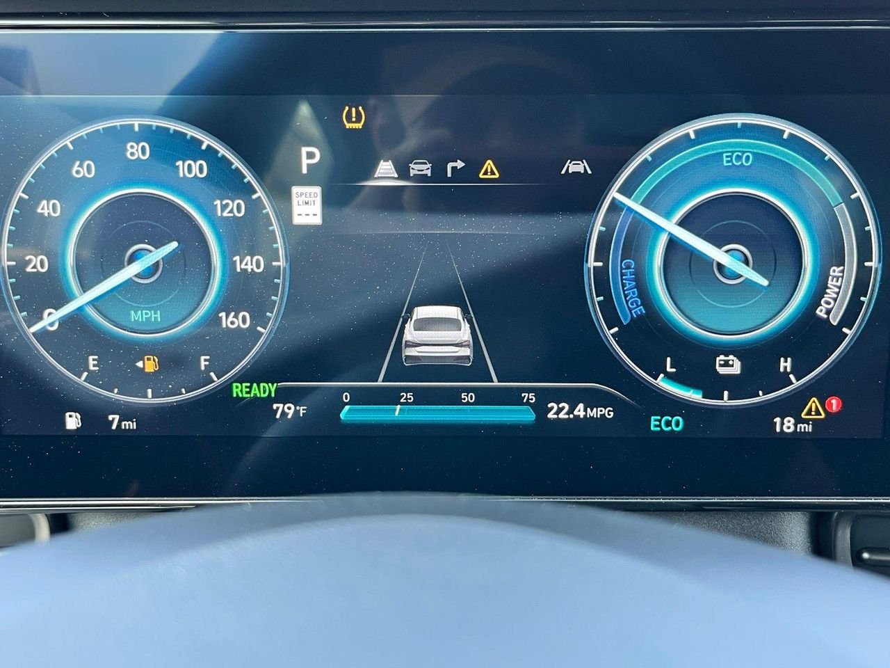 New 2025 White Hyundai SEL Sport image 12