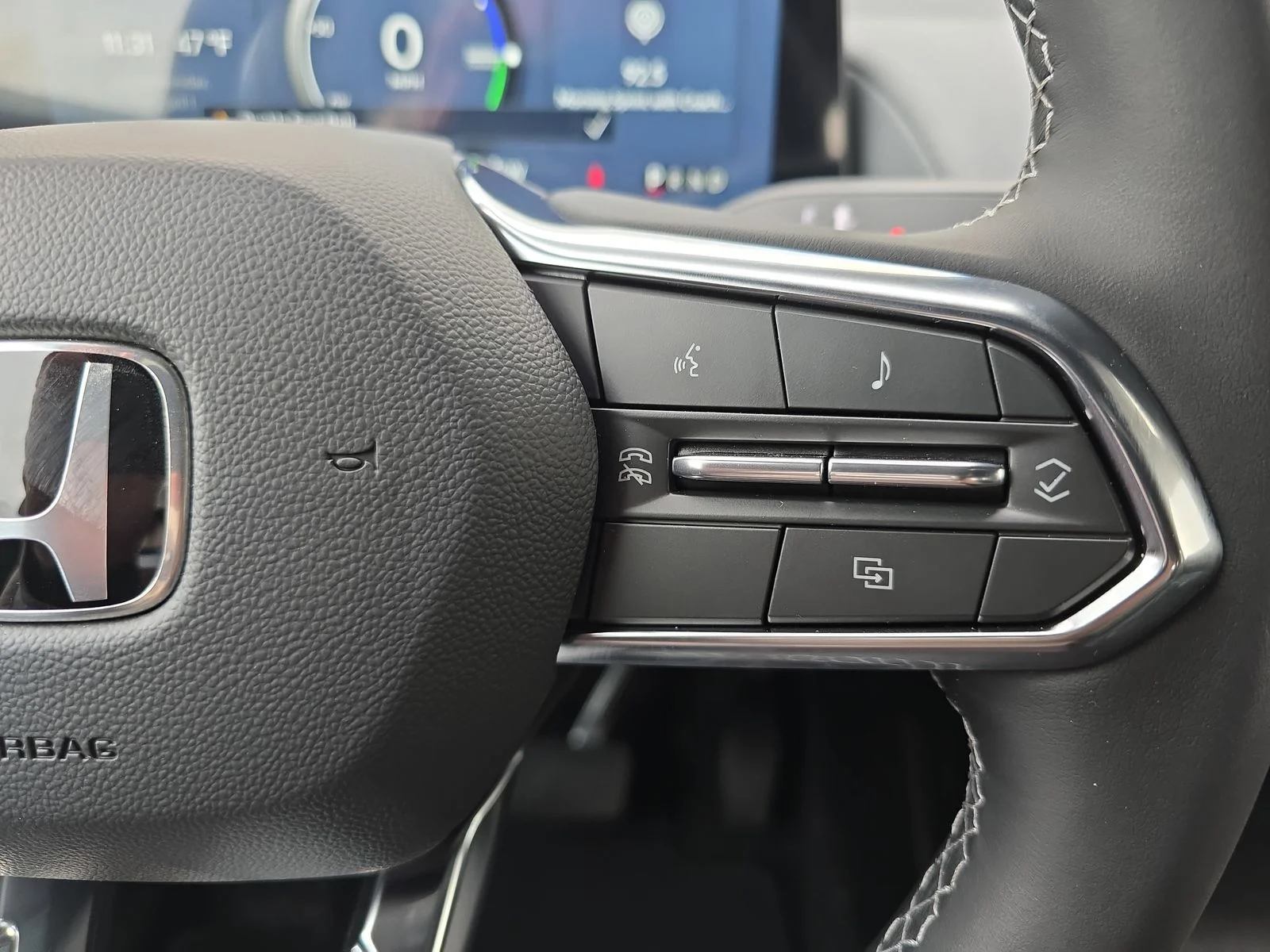 New 2026 Sonic Gray Pearl Honda Touring image 18