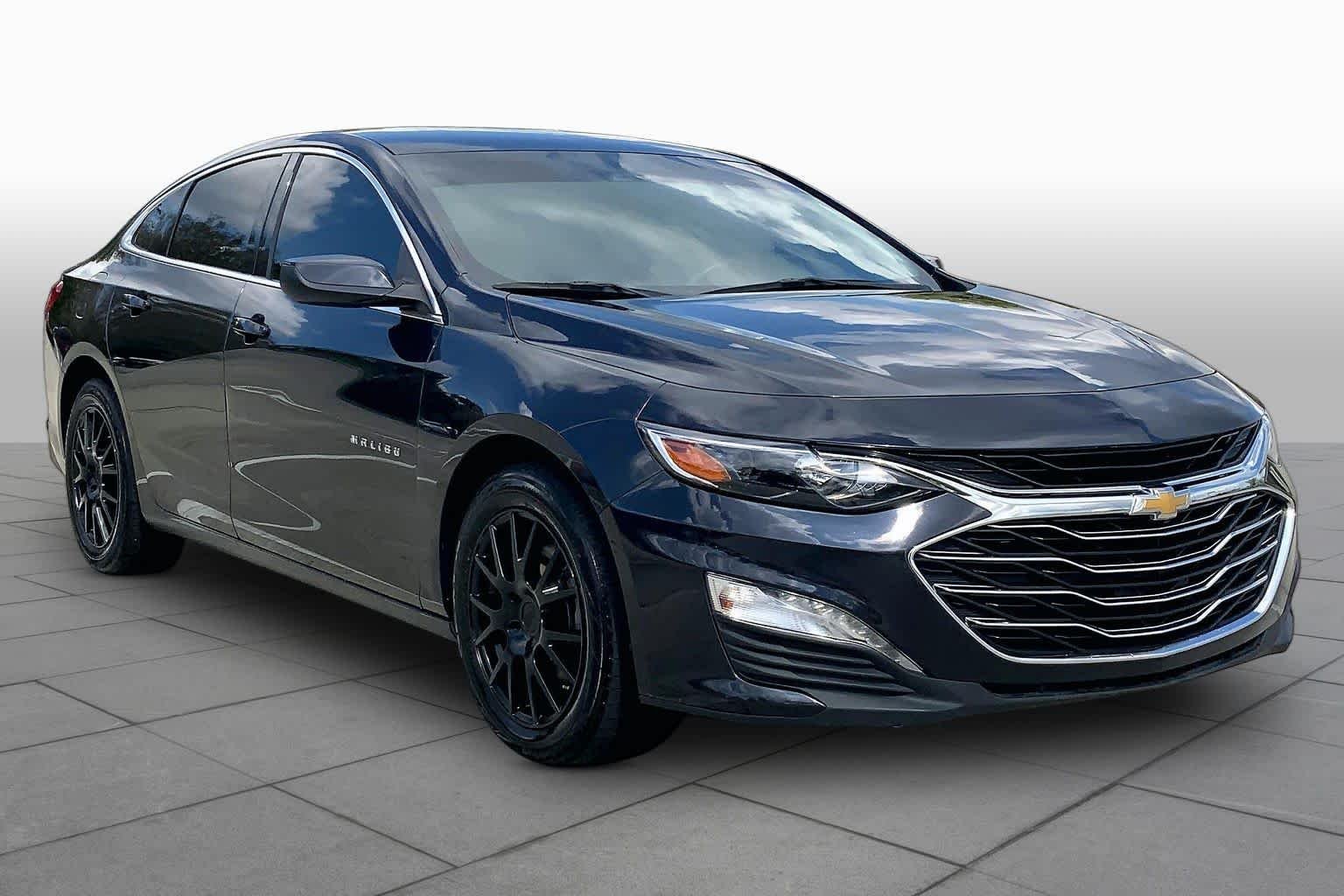 Used 2023 Dark Ash Metallic Chevrolet LT image 3