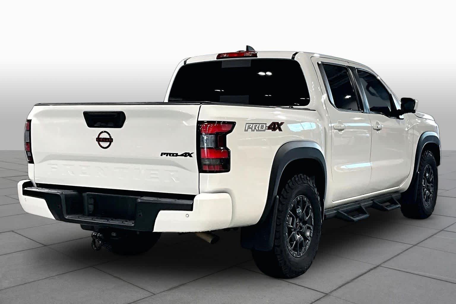 Used 2024 Glacier White Nissan PRO-4X image 12