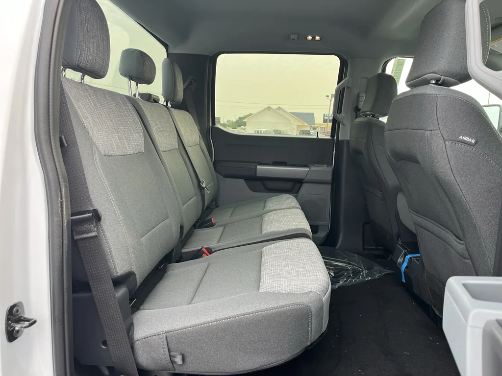 New 2026 Oxford White Ford F-250® XLT image 16