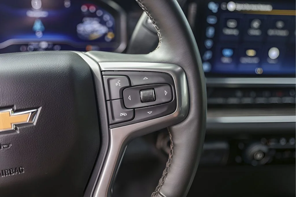 Used 2025 Gray Chevrolet LTZ image 16
