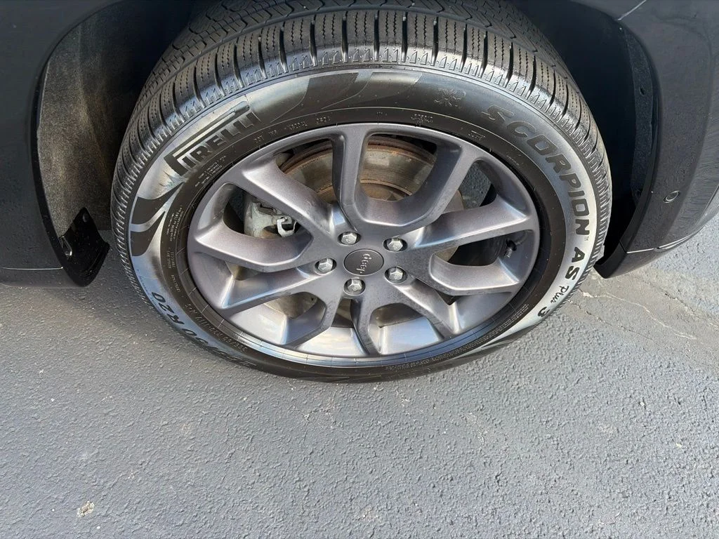 Certified Used 2020 Black Jeep Overland image 9