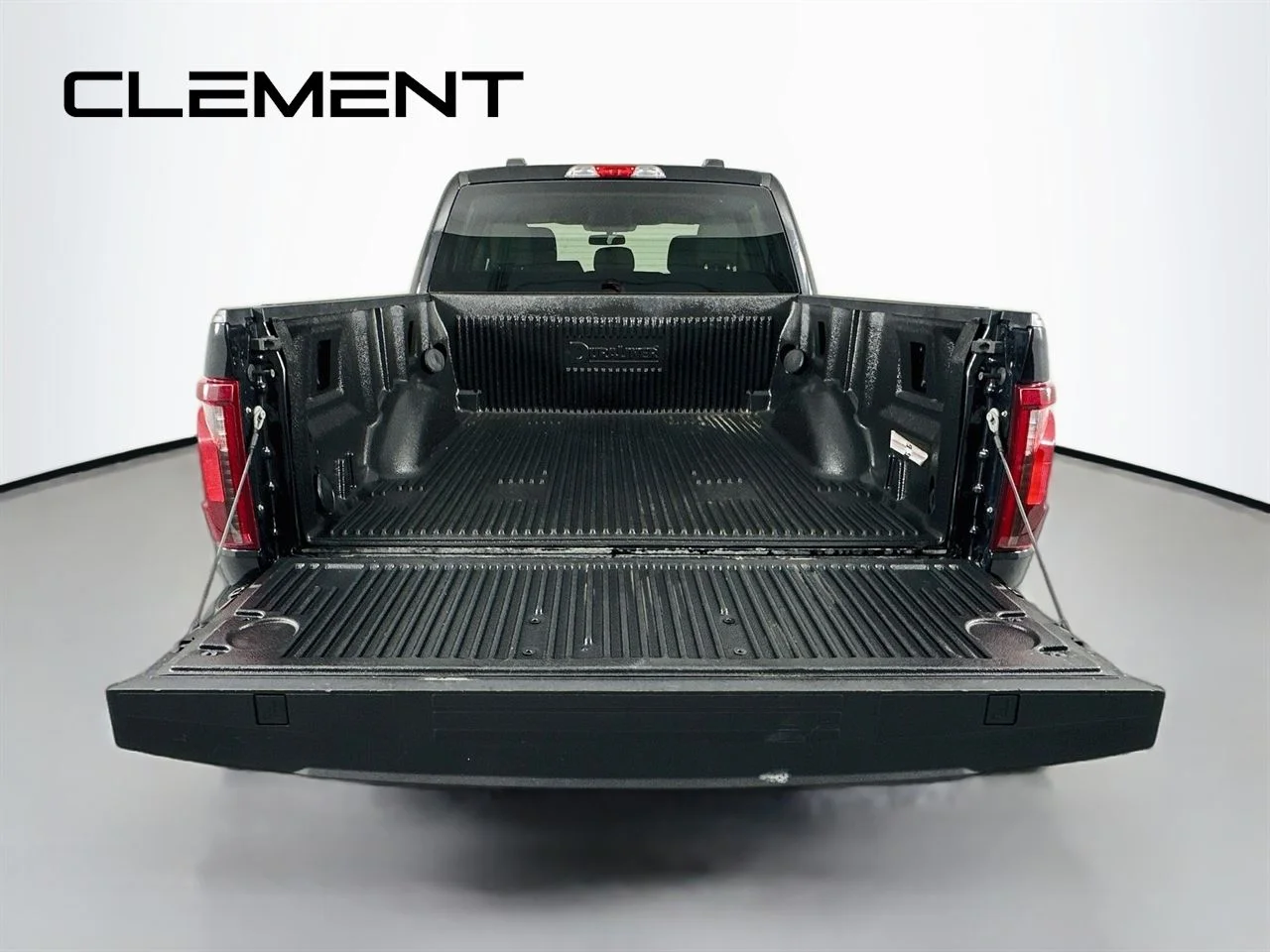 Used 2024 Black Ford XLT image 11