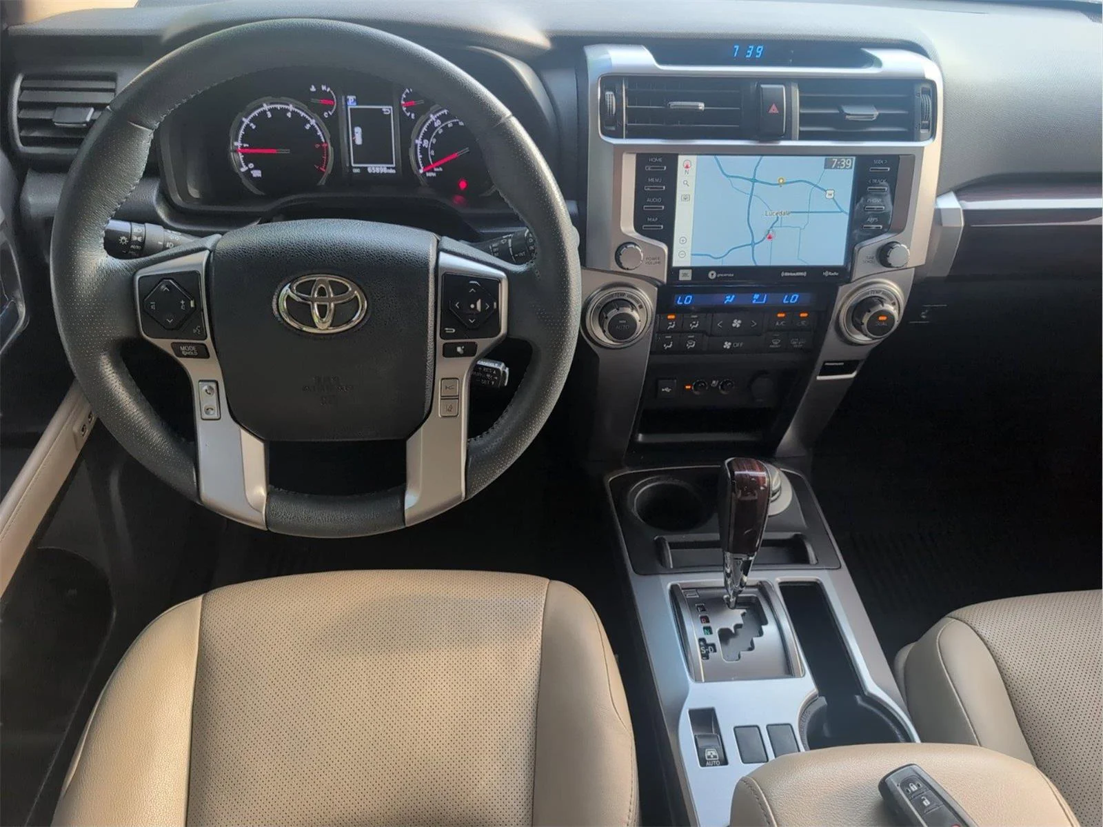 Used 2022 Blizzard Pearl Toyota Limited image 33