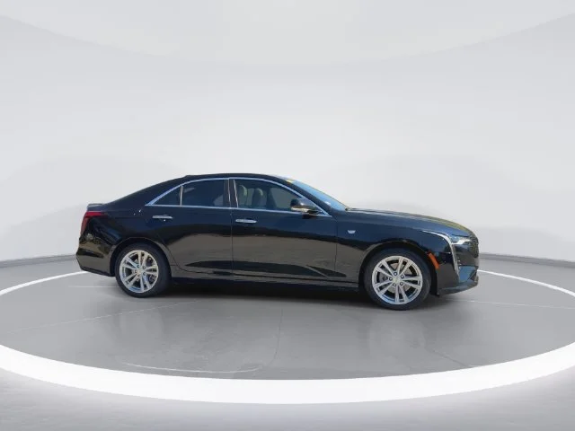 Used 2023 Black Cadillac Luxury image 9