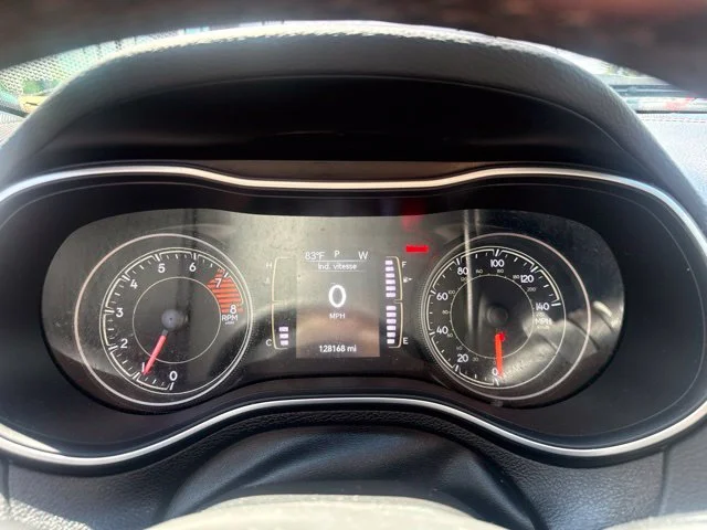 Used 2021 White Jeep Latitude Lux image 22