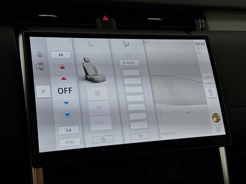 New 2025 Fuji White Land Rover SE image 17