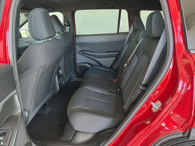New 2026 Red Hot Pearl-Coat Exterior Paint Jeep Laredo image 13