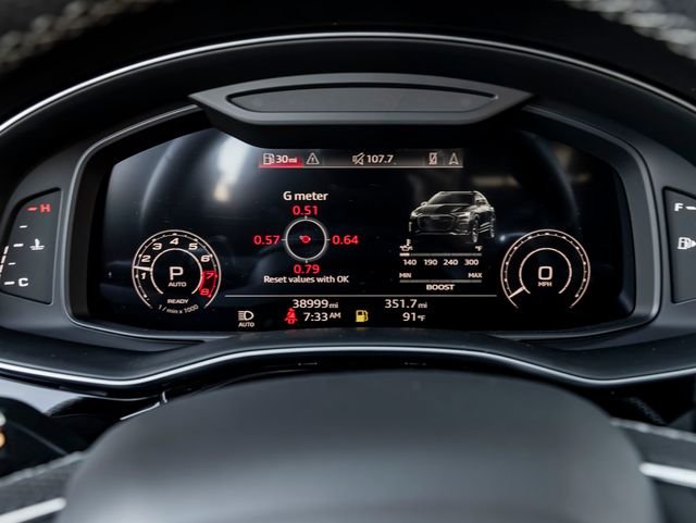 Used 2022 Daytona Gray Pearl Effect Audi 4.0T image 19