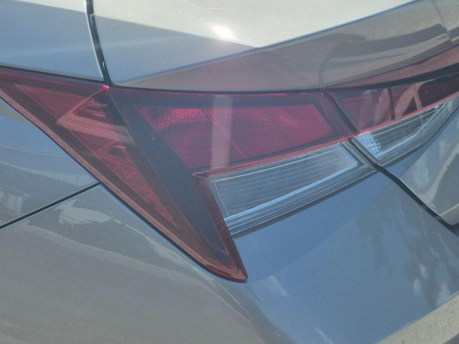 Used 2023 Fluid Metal Hyundai SEL image 14