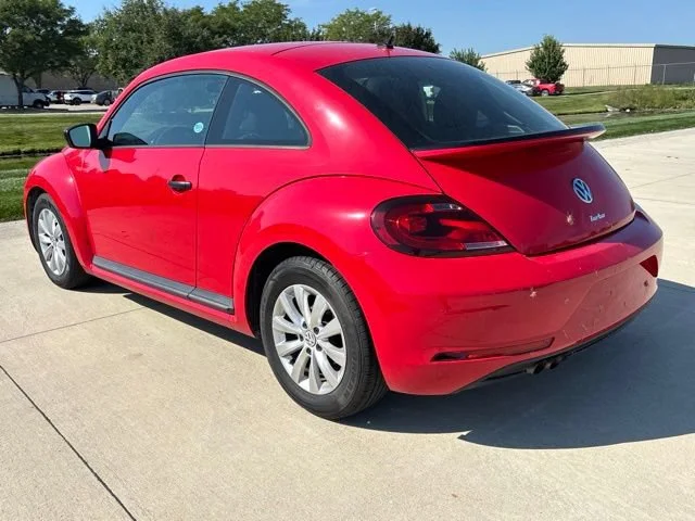 2018 Volkswagen Beetle S - Photo 8