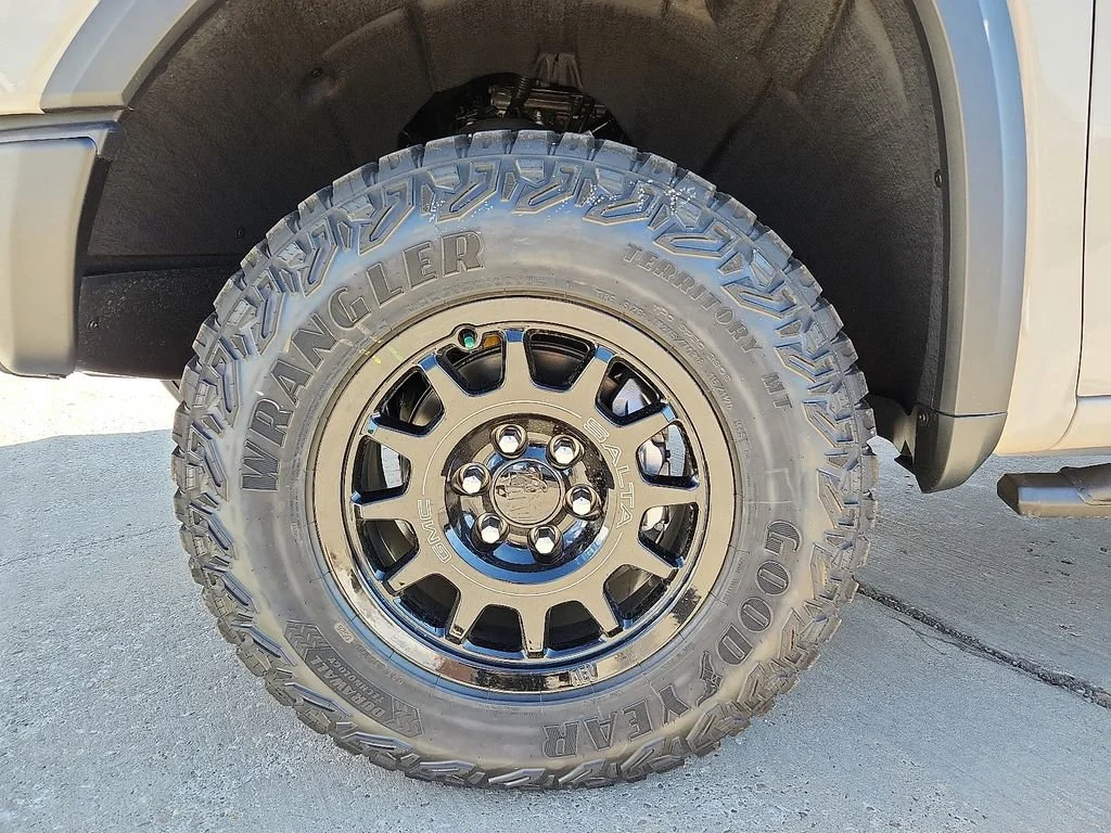 2026 GMC Sierra 1500 AT4X - Photo 14