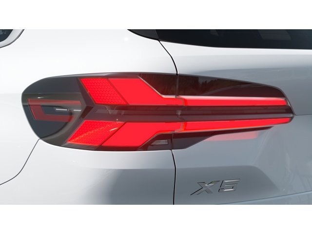 New 2026 Alpine White BMW xDrive40i image 8