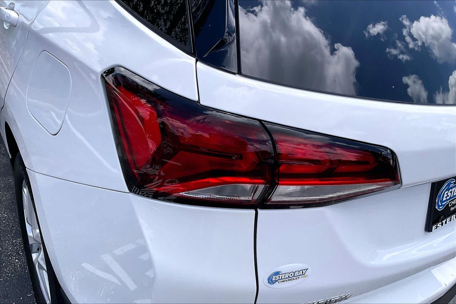 Used 2024 Summit White Chevrolet LT image 28