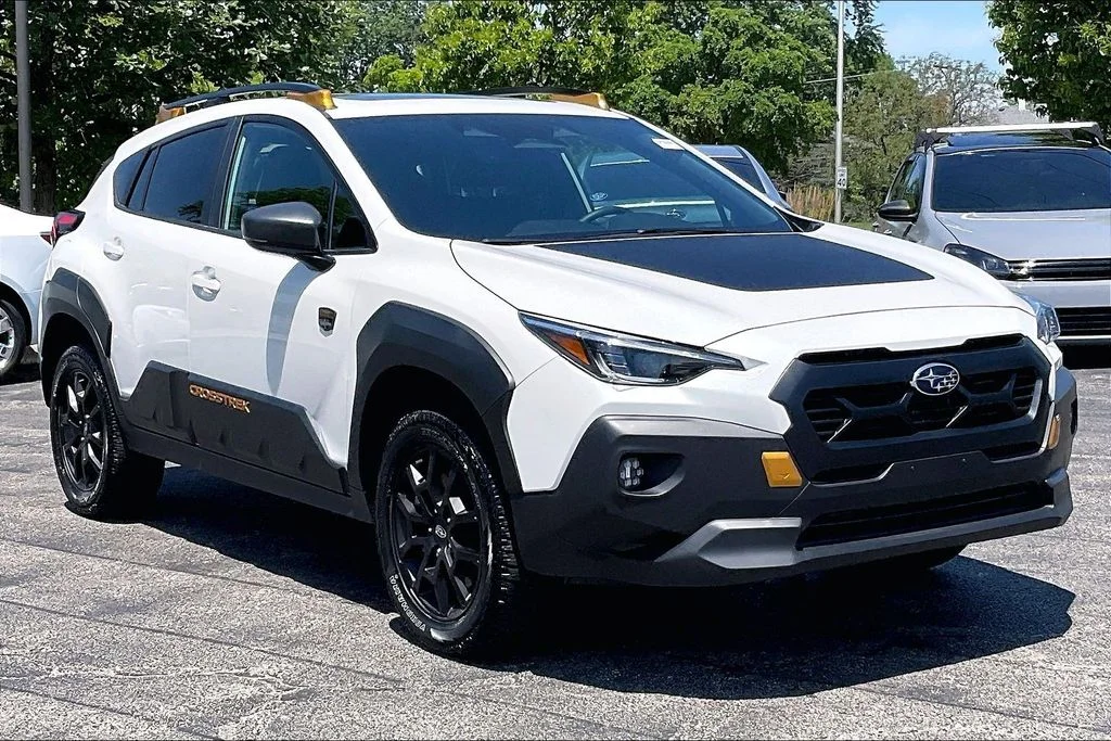 Used 2025 White Subaru Wilderness image 38
