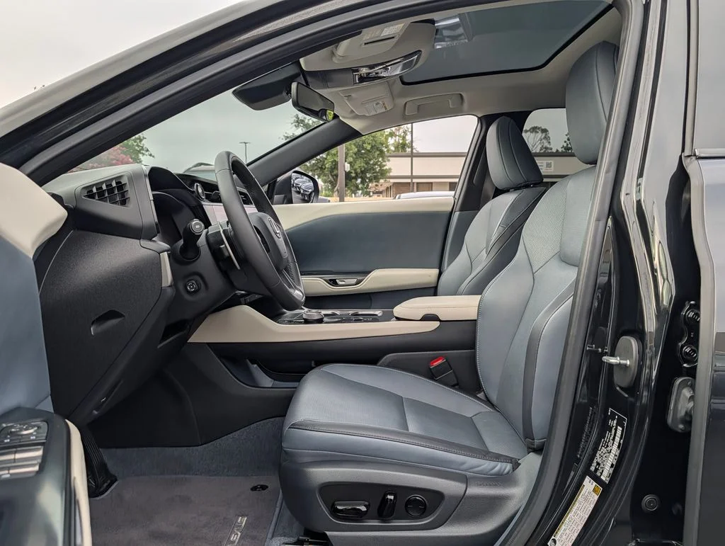 Used 2024 Black Lexus 300e Premium image 12