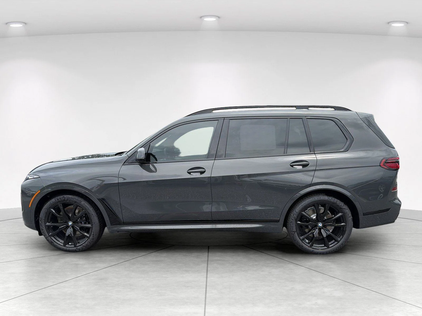 New 2027 Dravit Grey Metallic BMW xDrive40i image 7