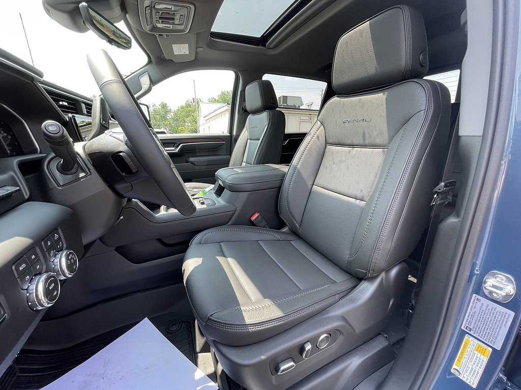 2026 GMC Sierra 3500HD Denali - Photo 15