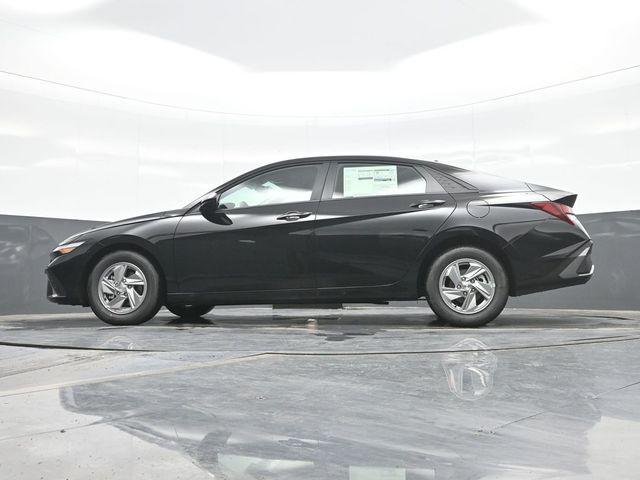 New 2026 Black Hyundai SE image 20