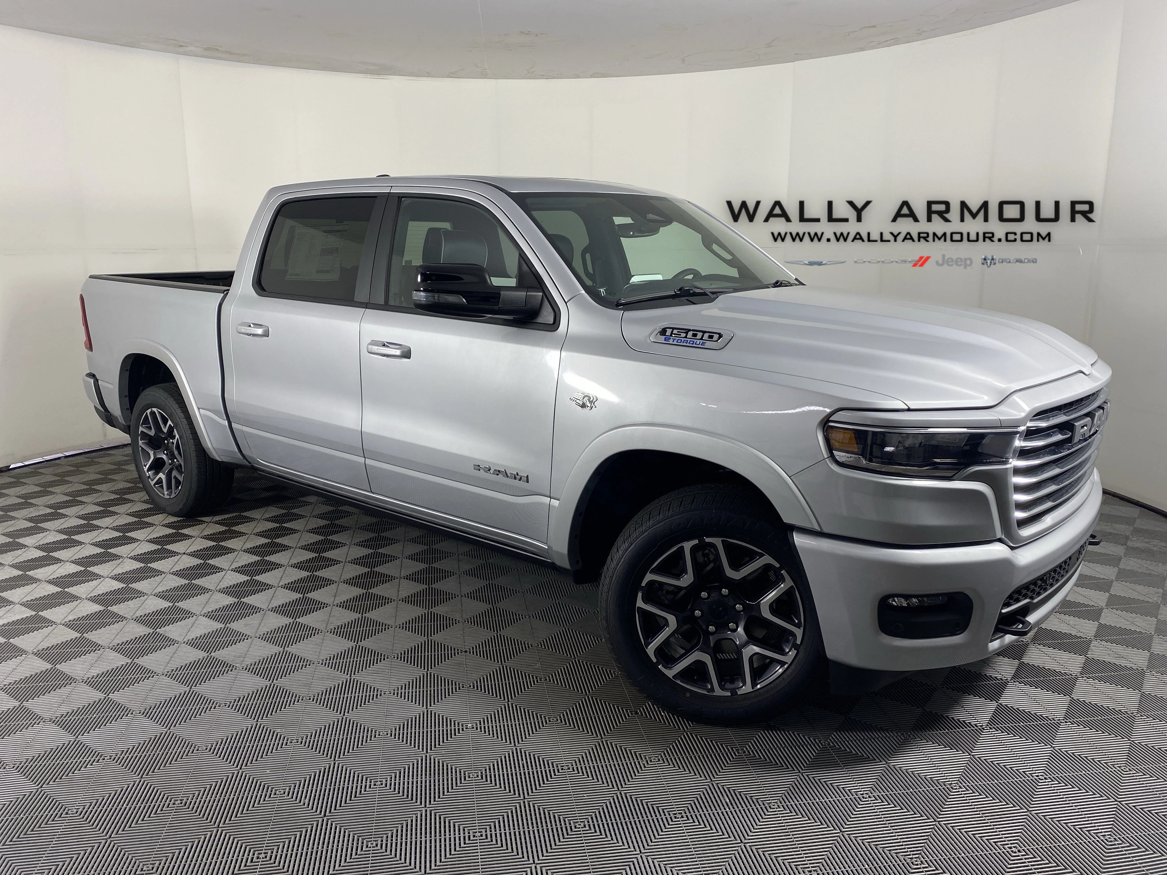 2026 RAM 1500 Laramie 4x4 Crew Cab 5'7's photo
