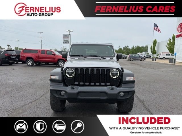 Used 2020 Silver Jeep Unlimited Willys image 4