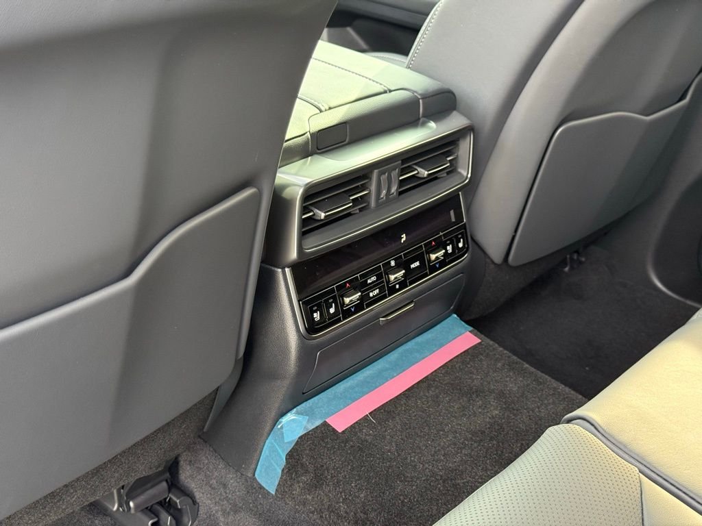 2026 Lexus LX 700h Luxury - Photo 25
