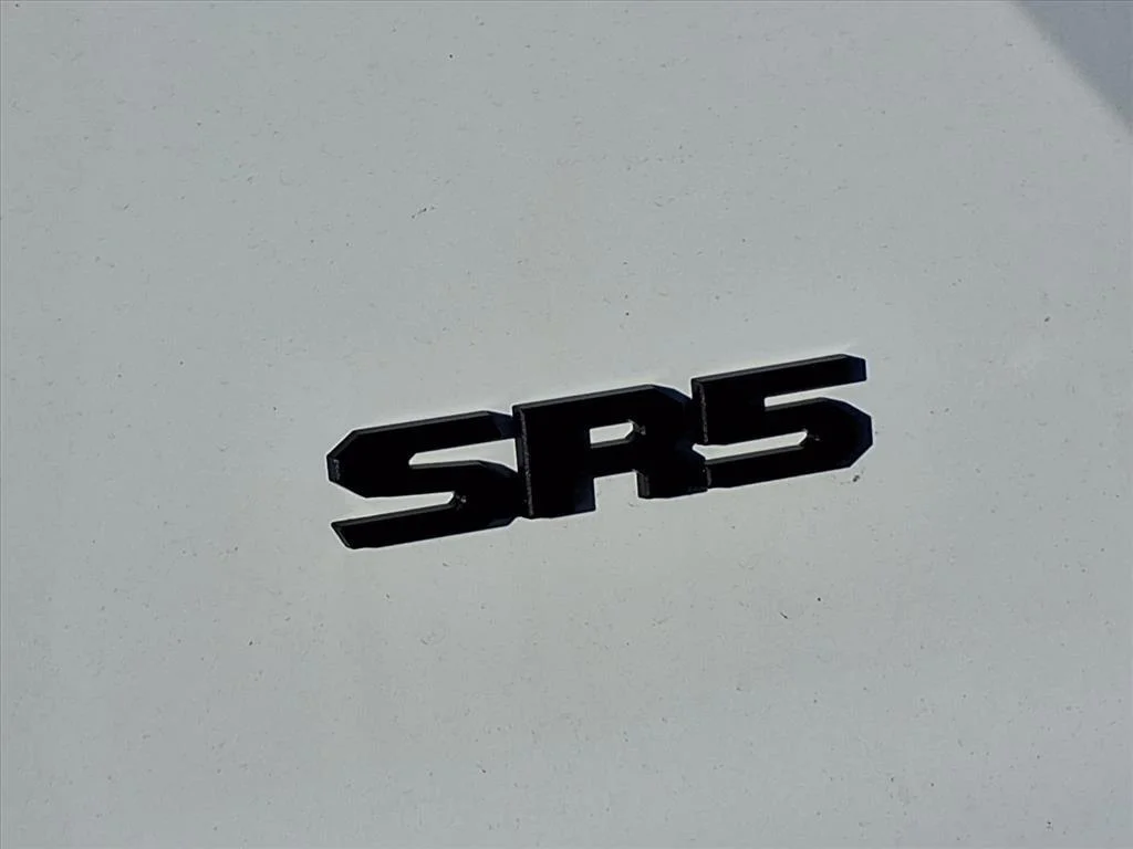 2026 Toyota 4Runner SR5 - Photo 23