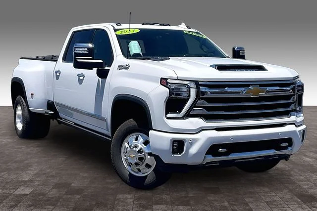 2024 Chevrolet Silverado 3500HD High Country - Photo 11