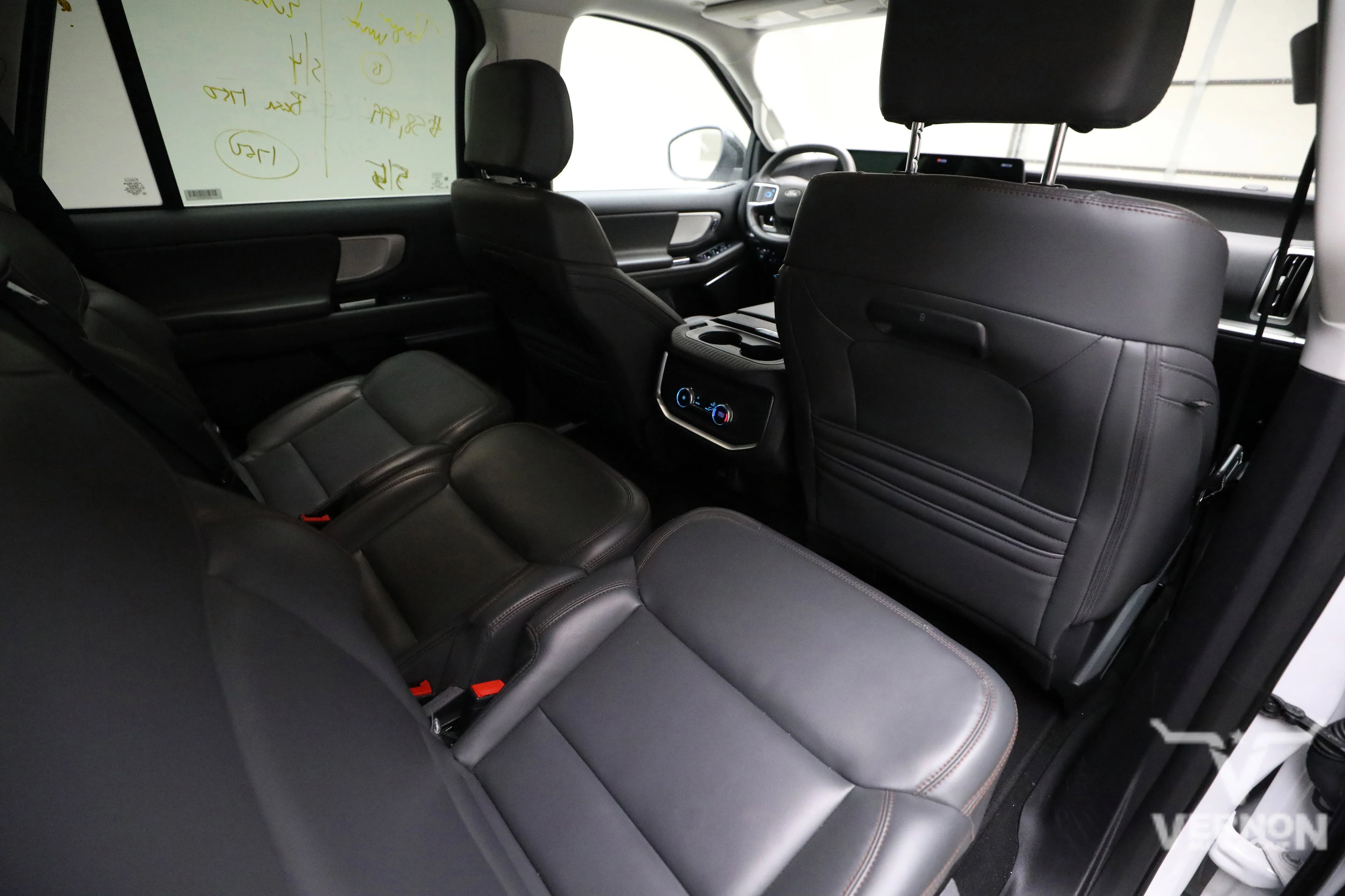 Pre-Owned 2025 Ford Expedition Active 4x4