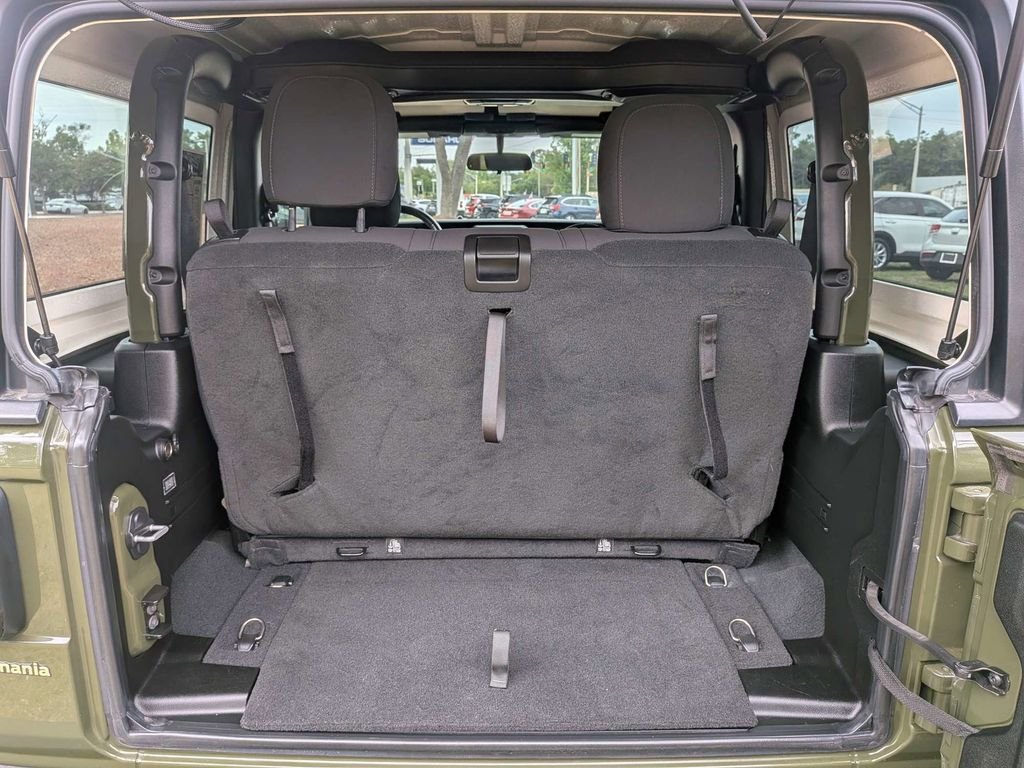 Used 2022 Green Jeep Willys image 15