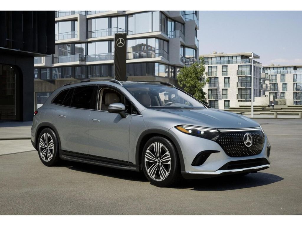 New 2026 Cirrus Silver Metallic Mercedes-Benz 400 4MATIC® image 11