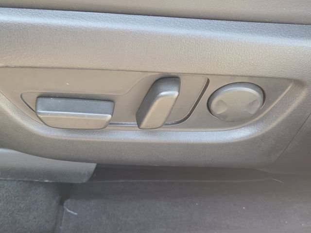 Used 2024 Platinum Mazda Premium Plus image 20