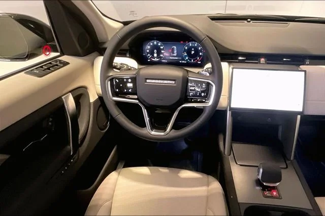 Used 2025 Black Land Rover S image 4