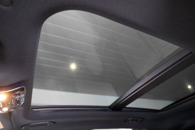 Used 2026 White Mercedes-Benz GLC 300 image 22