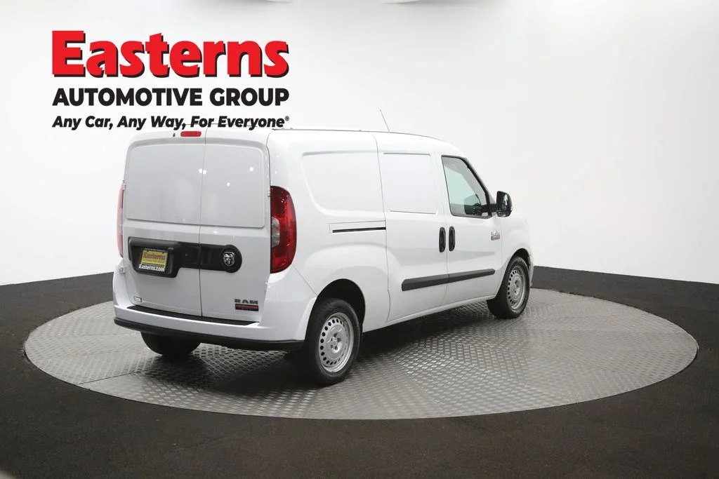 Used 2022 White Ram Base image 38