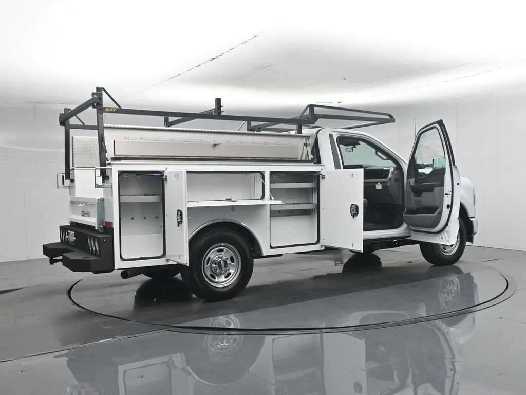 New 2026 Oxford White Ford XL image 5