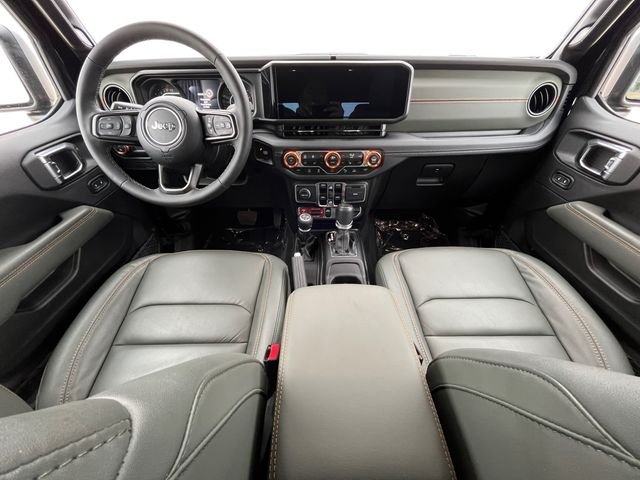 Used 2025 Black Jeep Mojave image 12