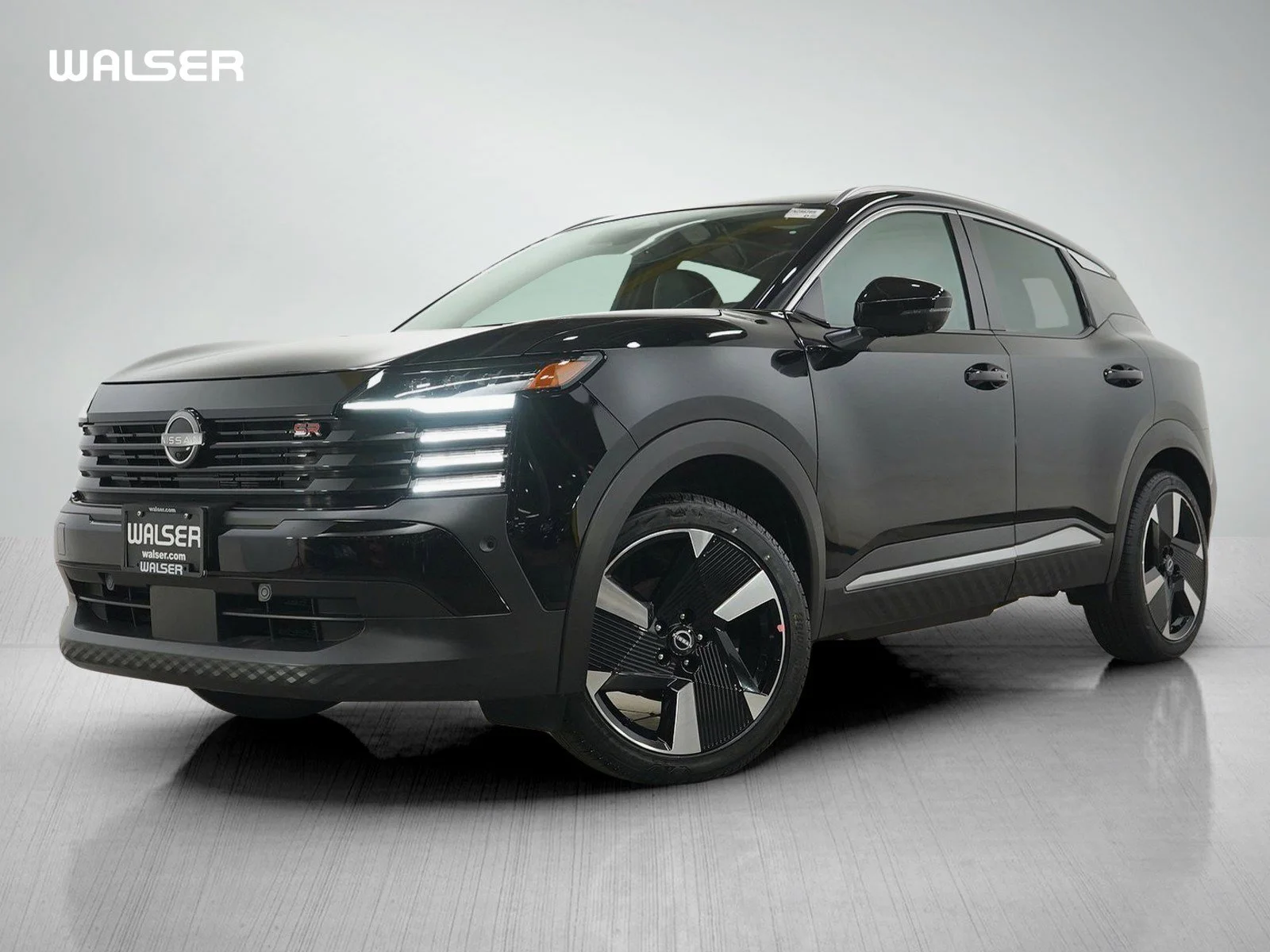 2025 Nissan Kicks 2.0 SR AWD's photo