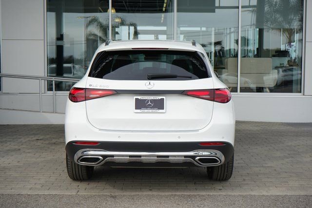 New 2026 Polar White Mercedes-Benz GLC 300 image 39