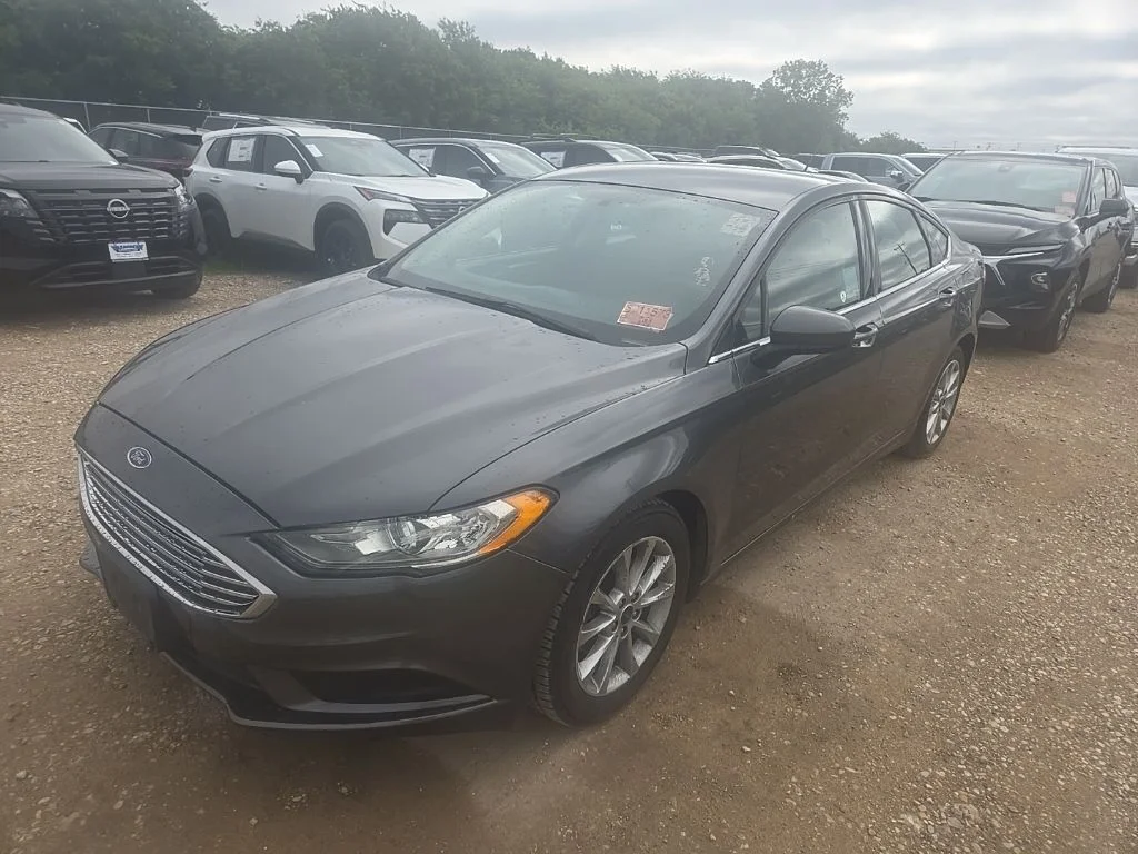 2017 Ford Fusion SE FWD's photo