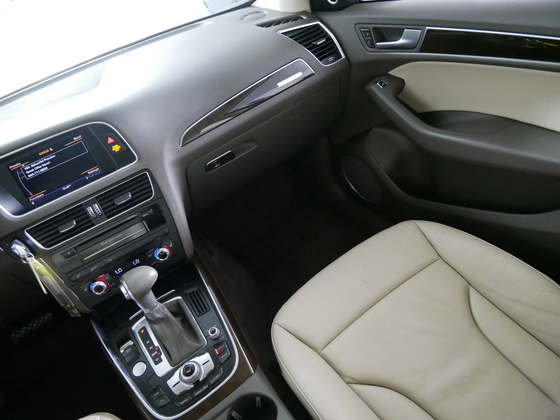 Used 2014 Ibis White Audi Premium Plus image 11