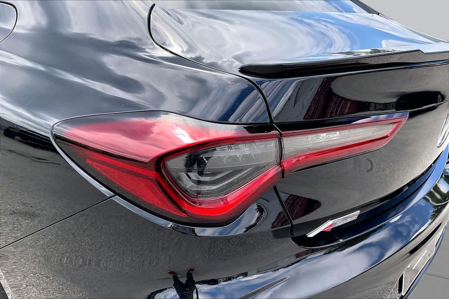 Used 2025 Majestic Black Pearl Acura w/A-Spec Package image 29
