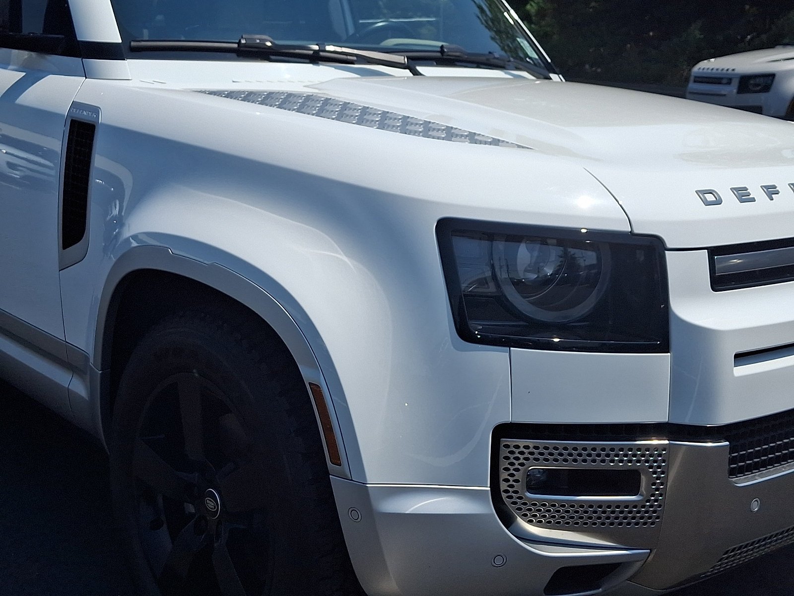 Certified Used 2023 Fuji White   1Aa Land Rover S image 13