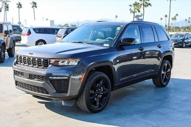 New 2026 Baltic Gray Metallic Clear-Coat Exterior Paint Jeep Limited image 4