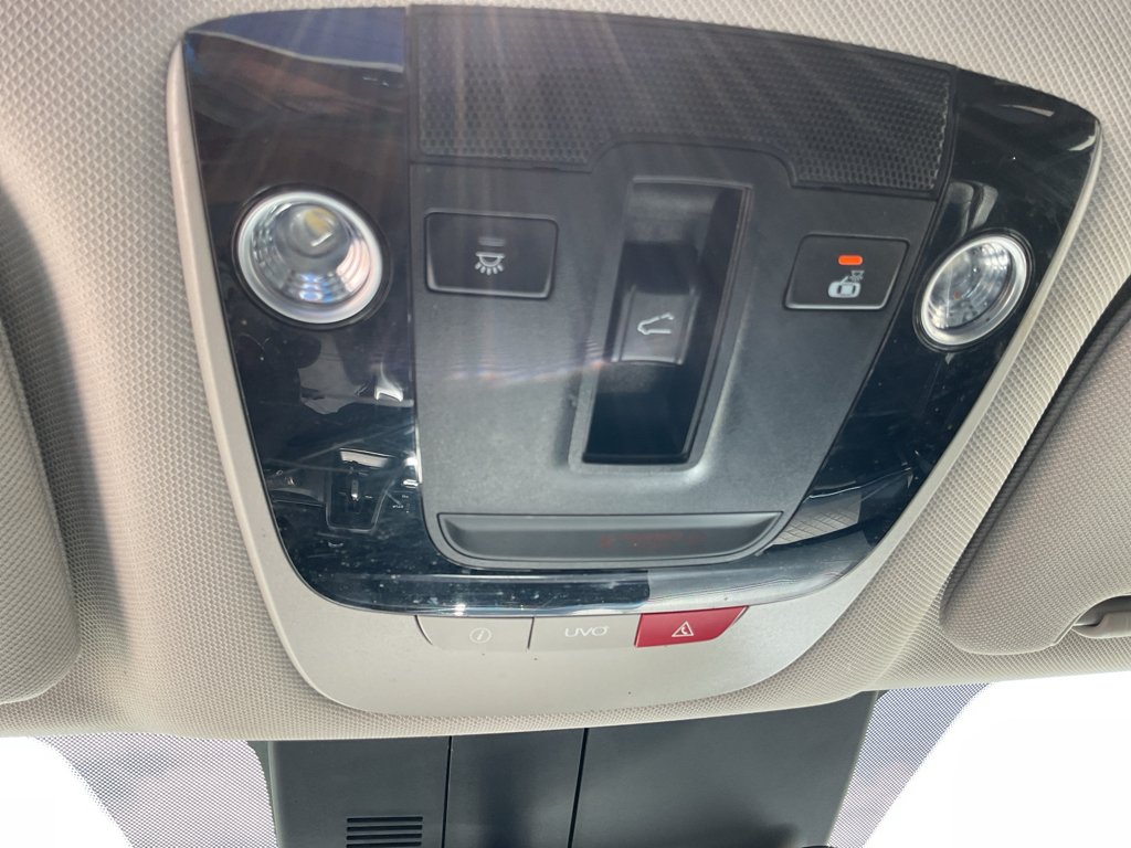 Certified Used 2022 Everlasting Silver Kia S image 36