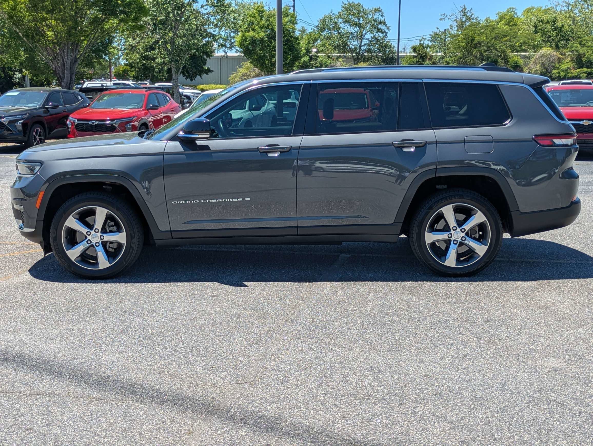 Used 2021 Baltic Gray Metallic Clearcoat Jeep Limited image 7